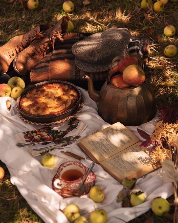 A Witch’s Guide to Welcoming Autumn: Rituals, Magic & Seasonal Enchantment