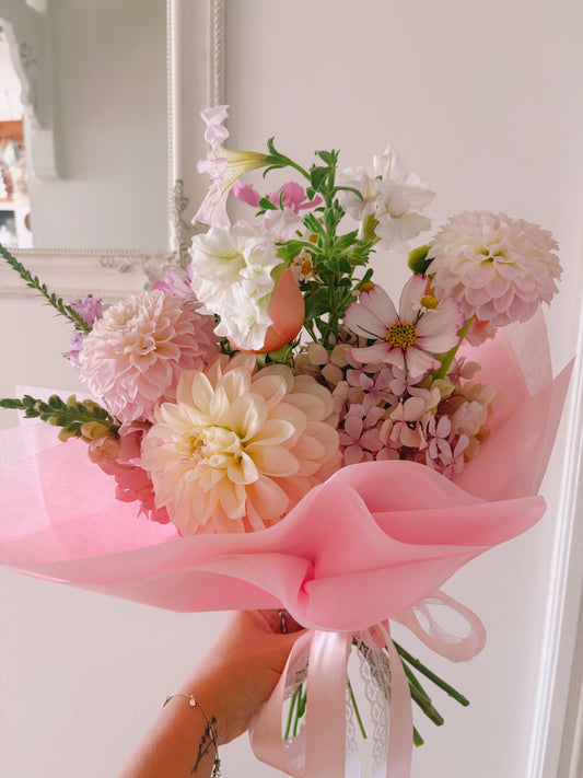 The Elle - Shades of pink and apricot