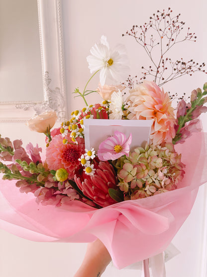 The Elsie - A mix of natives & cottage flowers